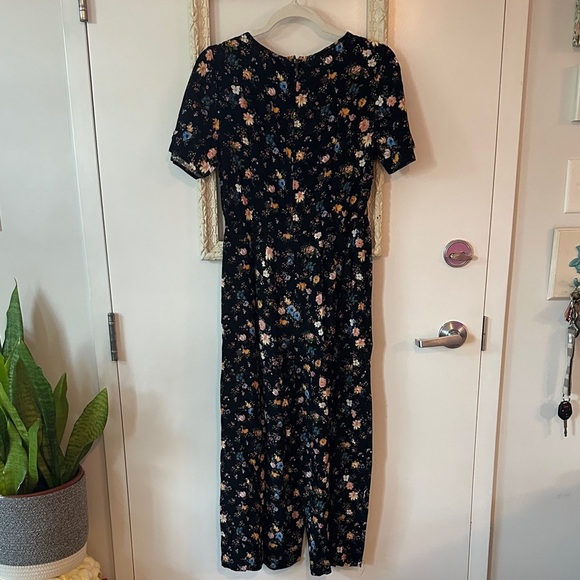 WILD FABLE | Black Floral Short Sleeve Rayon Jumpsuit - Picture 8 of 12